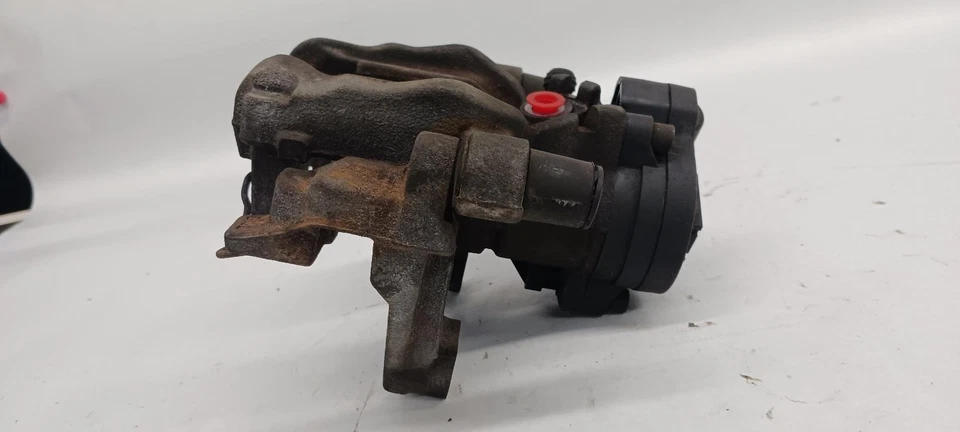 '19-'20 VOLKSWAGEN JETTA Right rear passenger Caliper 59k miles OEM 1 Year Wnty! - Imagem 2 de 4