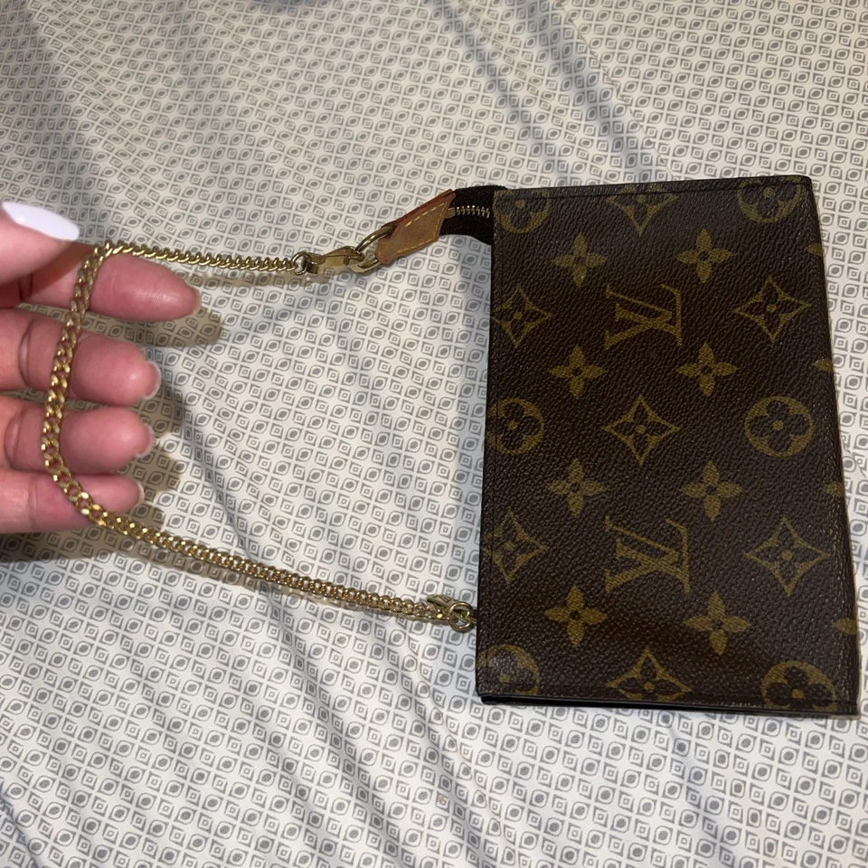 Louis Vuitton Monogram Mini Pochette Accessoires- VGC!!! - Image 4 of 4