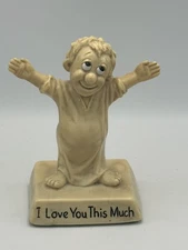 1968 Russ Berrie & Co “I Love You This Much” Arms Out 4” Figure Statue