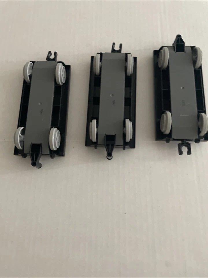 Lego Duplo 4x8 Negro Gris Tren Ferrocarril Carro Base Chasis Lote de 3 Foto 4 de 4