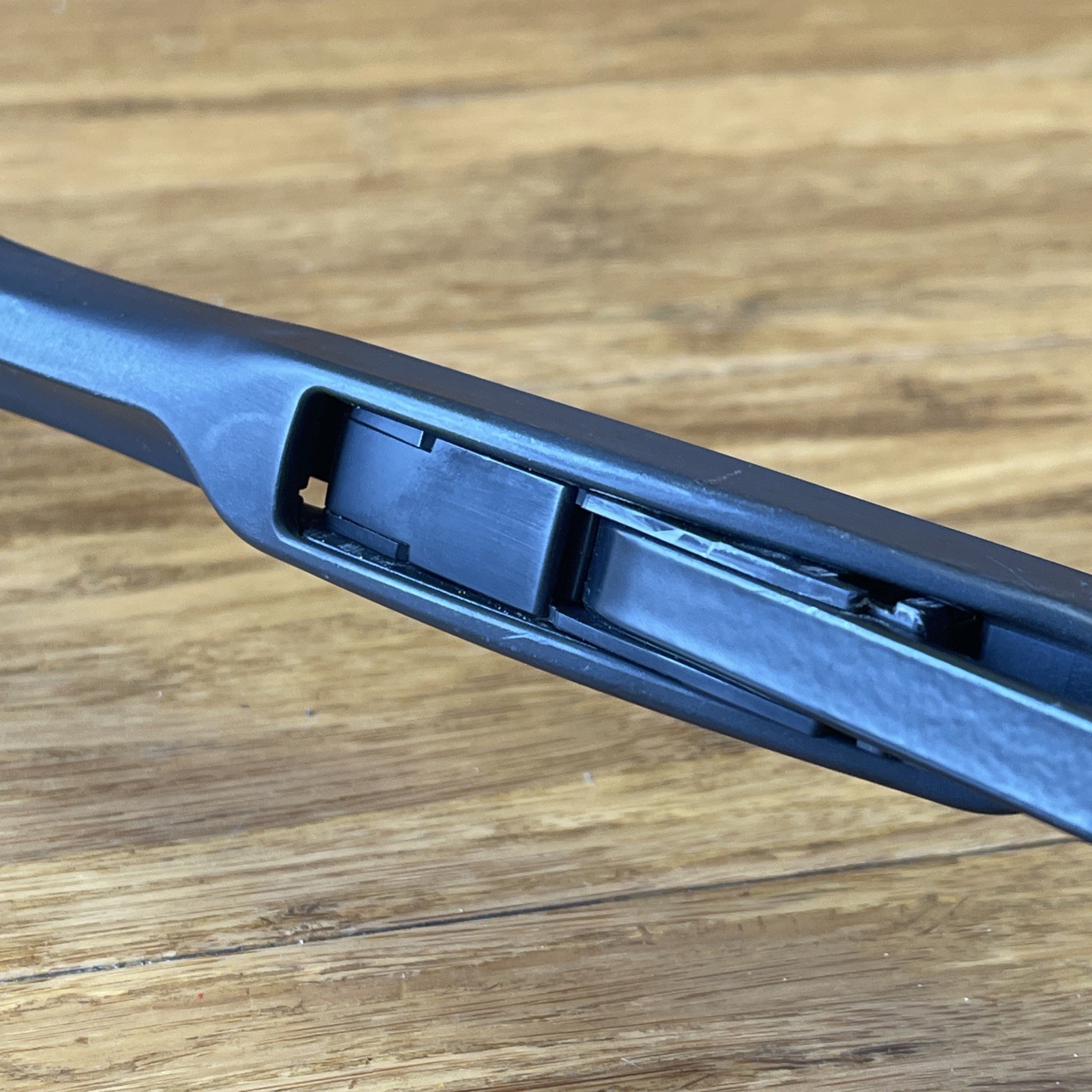 2017-2024 Ferrari Portofino Right Windshield Wiper Arm W/ Blade 80840900 OEM