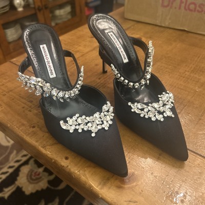 MANOLO BLAHNIK Lurum $1395 Black Satin Crystal Embellished 90mm