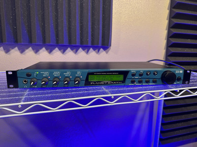 E-MU EMU Ensoniq Planet Earth - 64 Voice World Synth Module - WORKING
