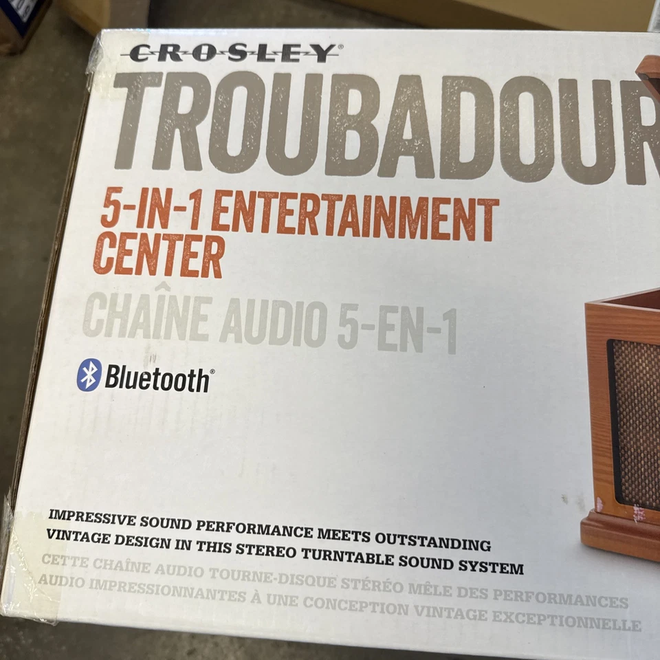 Crosley CR7002D-PA 5-in-1 Record Player Turntable Cassette CD Radio BLUETOOTH - Image 2 of 4