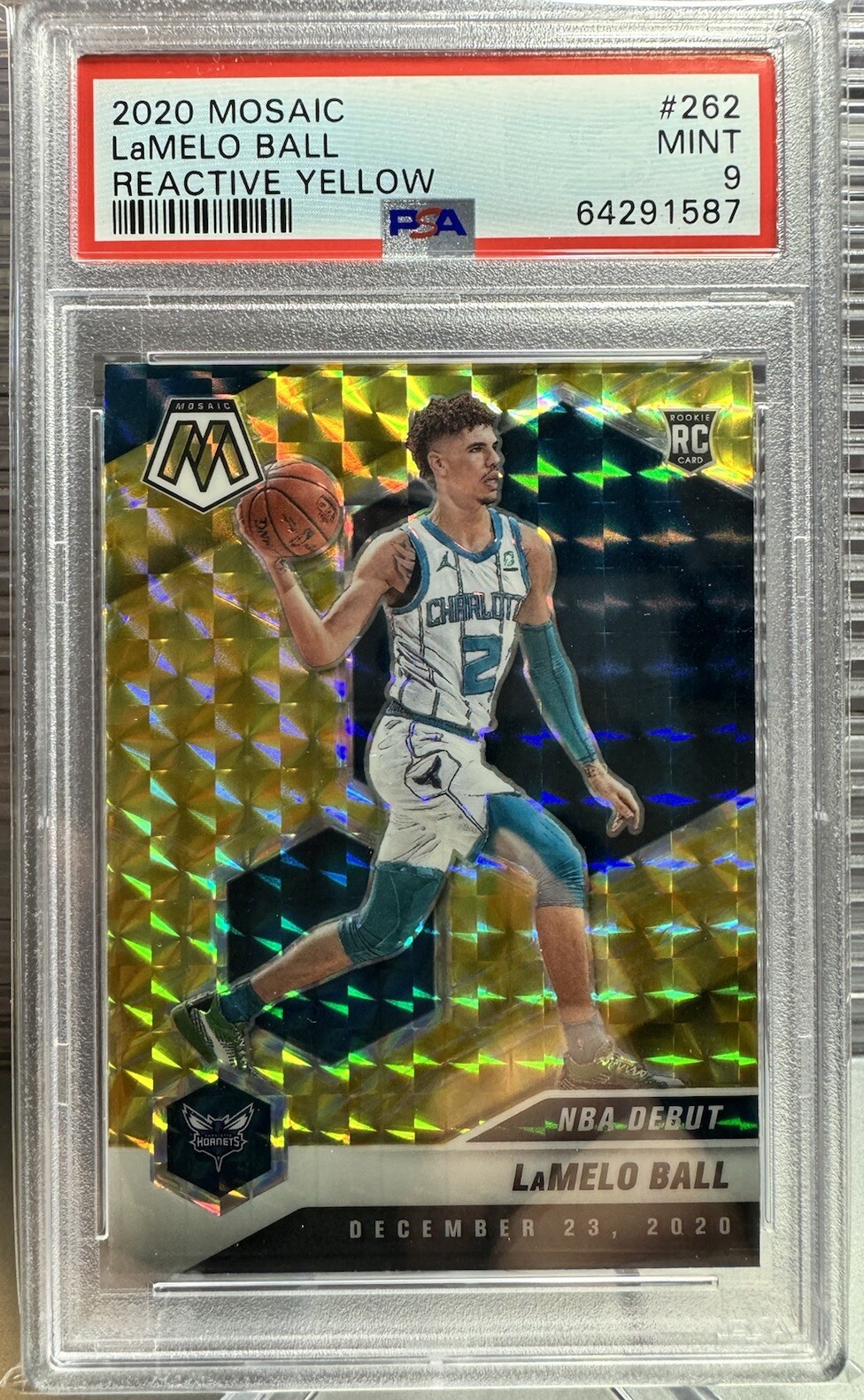 LAMELO BALL 2020 PANINI MOSAIC #262 ROOKIE REACTIVE YELLOW PRIZM RC PSA 9