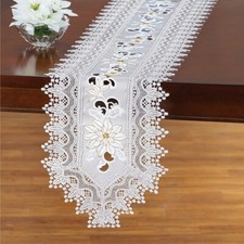 Lovely Christmas Poinsettia Embroidered Lace Polyester Table Runner