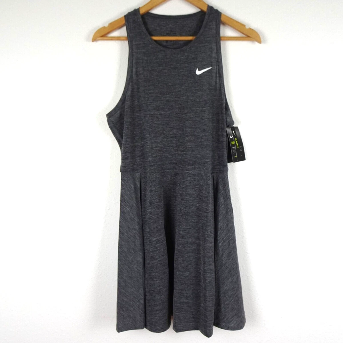 Nike Tennis Dress Women s Size M Gray Slim Fit Court Advantage Back Cut Out