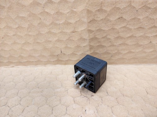 Original Mercedes W124 W202 W210 Bosch ABS Steuergerät Relais 0015426519