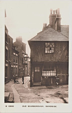 Scarborough. Sandside, Old Scarborough # S 10632 von WHS Kingsway.