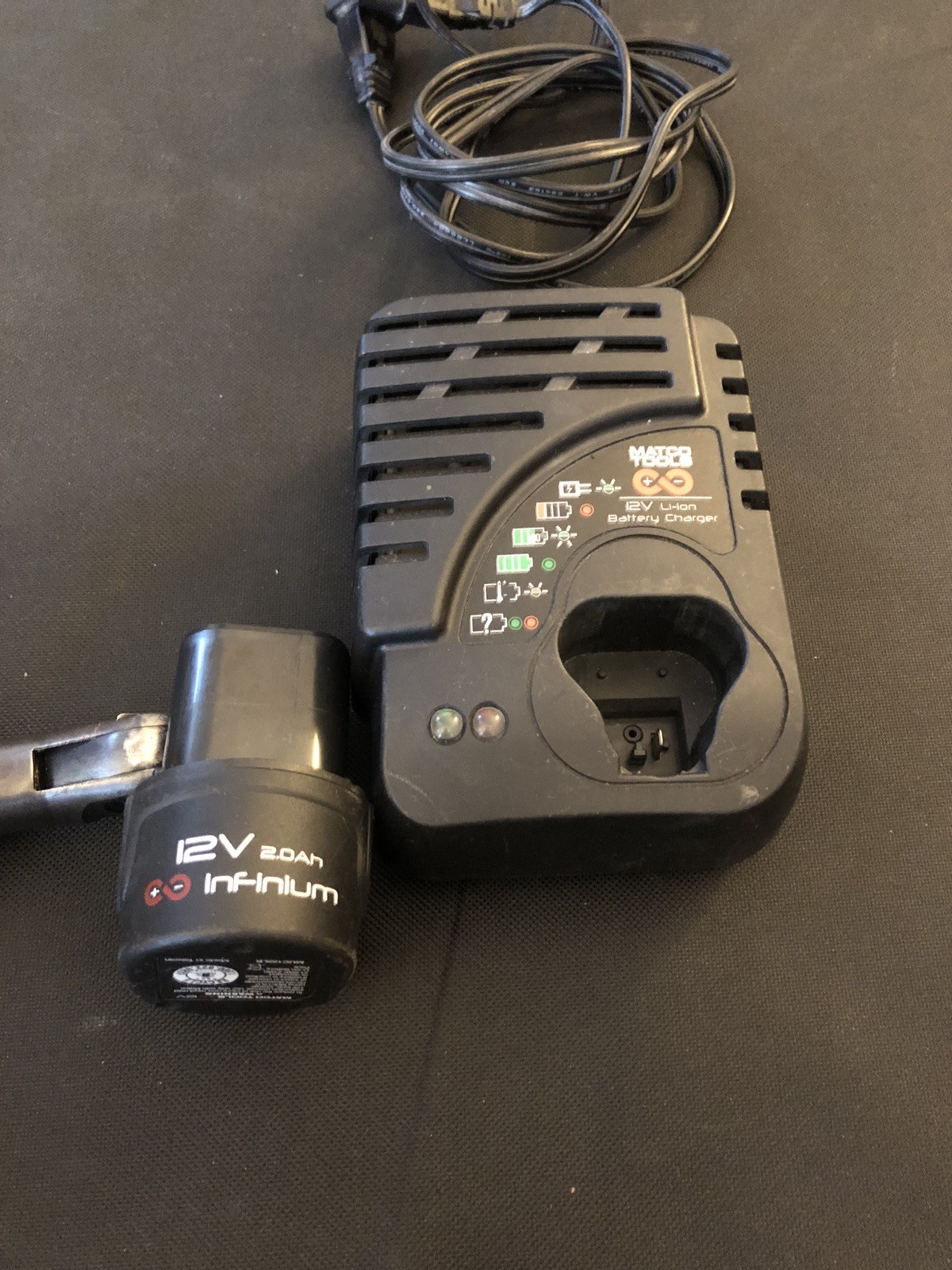 Matco tools MCL1214R 12V 1/4" Drive Cordless Ratchet Tool W/ Charger and Battery