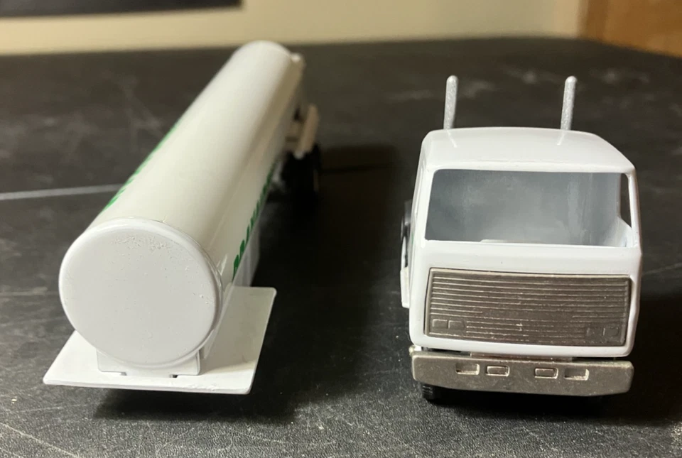 Remolque blanco Winross Praxair camión cabina y cisterna diecast 1:64 - LIMPIO CASI NUEVO Foto 2 de 4