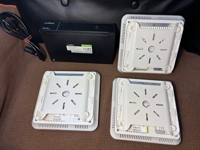 LUXUL Networking Hardware, XWC-1000 Controller + XAP-1510 Access Points x3 WAPs