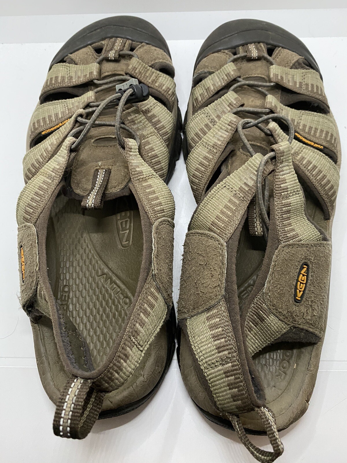 Scarpe Keen Newport H2 impermeabili all'aperto sandali verdi da trekking da uomo taglia 13 EUC