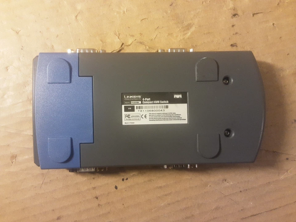 CISCO LINKSYS PS2KVM4 4 Port Compact KVM Switch - Image 4 of 4