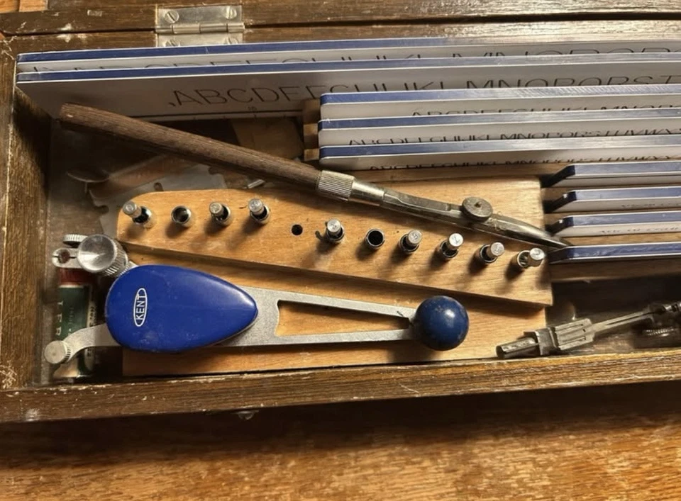 Vintage Japanese Yoko Uchida Kent Unitech Lettering Set Type Pen in Wood Box - Image 4 of 4