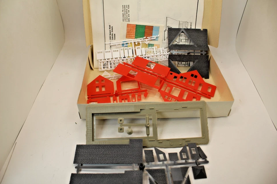 MODEL POWER ERIE R.R. STATION UNASSEMBLED KIT # 1501 N SCALE - Image 3 of 4