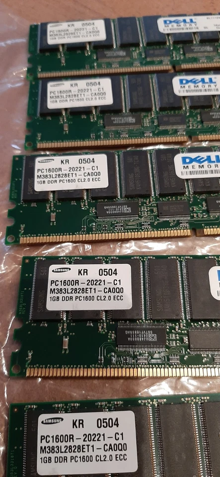 Dell 1GB DDR PC1600 CL2.0 ECC (5 modules) - Image 2 of 3