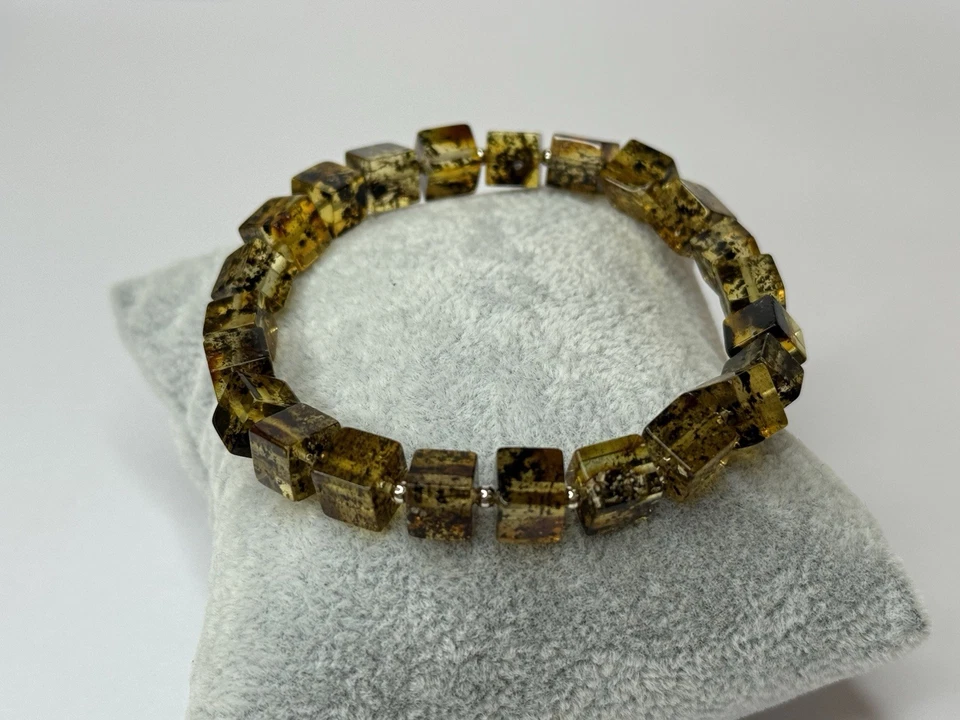 正品琥珀石串珠手链。绿色琥珀石立方体形状手链。 — 第 3/4 张图片