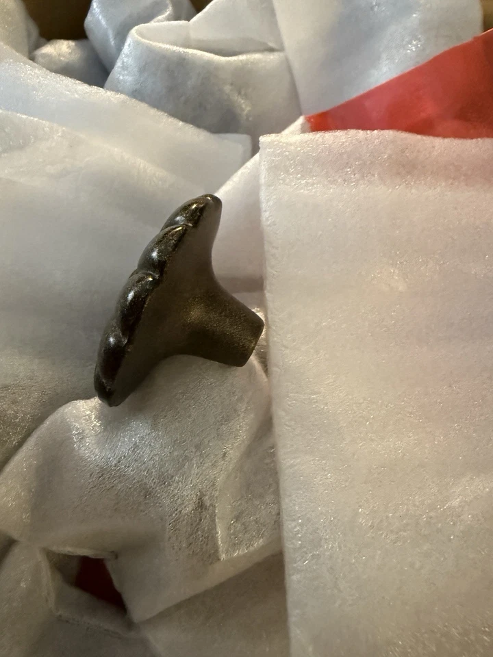 chrysanthemum-shaped decorative knob, drawer pull, antique brass Alloy - Image 2 of 4