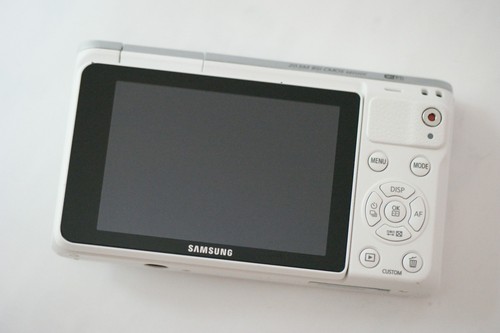 Samsung NX mini Camera Body Only, No Lens - Picture 3 of 9