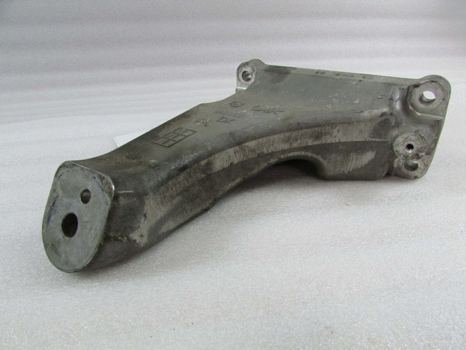 Maserati Quattroporte, RH, Right Motor Mount Arm, Used, P/N 199850