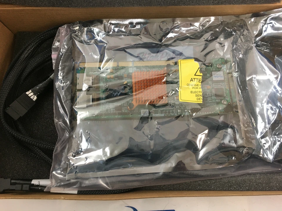 HighPoint RocketRAID 3220 - Image 2 of 4