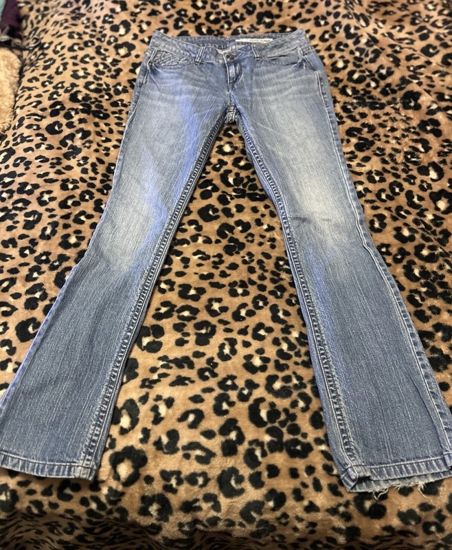 DKNY Women’s Jeans Distressed Bootcut Waist 6 X 31 Inseam
