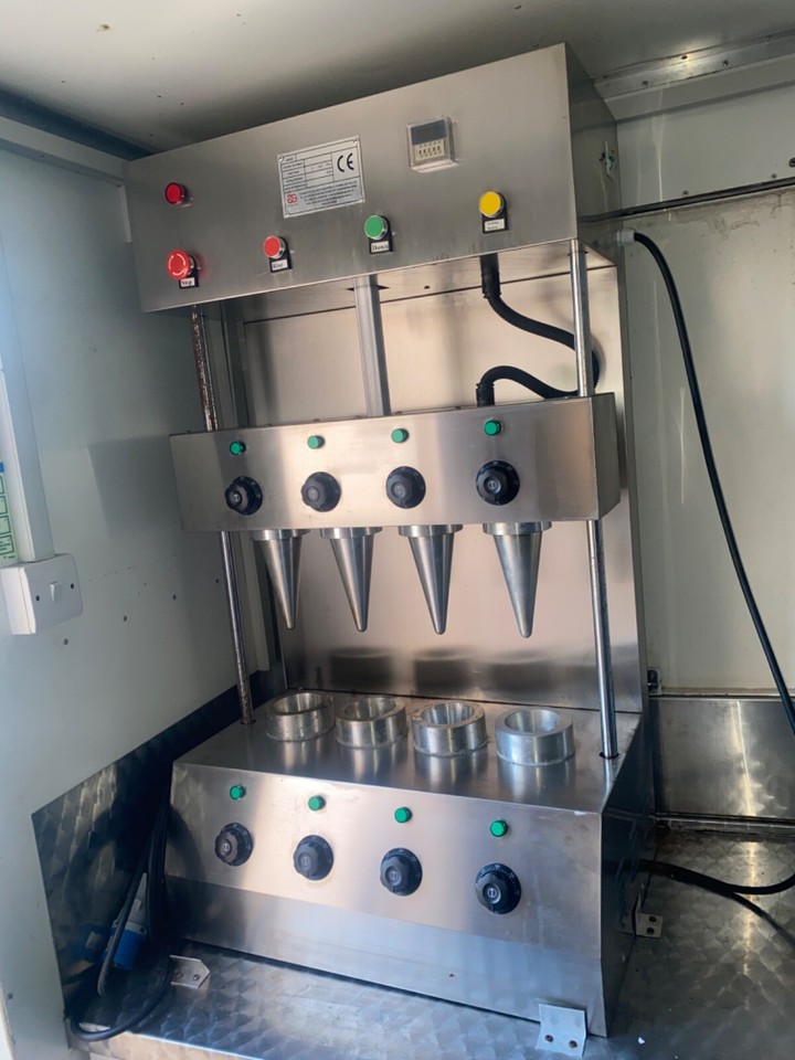 Pizza Cone Making Machine Kitchen appliance 64cm (w), 112cm (H