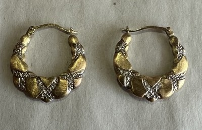 Vintage 10k Weiß- und Gelbgold strukturierte aufgeblähte Hebel Creolen 0,8g - 3/4''