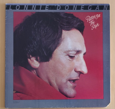 LONNIE DONEGAN (GATEFOLD LP) PUTTIN' ON THE STYLE Vinyl:Near Mint
