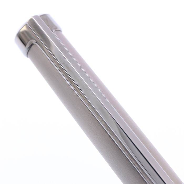 S.T. Dupont Defi Fountain Pen Titanium/Gunmetal/Palladium M