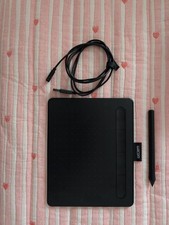 Wacom Intuos Small Graphics Drawing Tablet with Pen/Stylus USB Cable