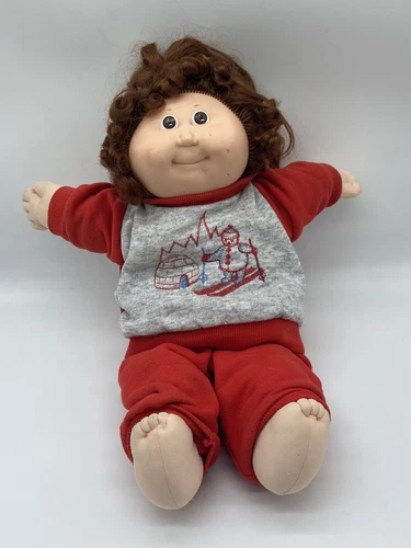 Cabbage Patch Kids Doll Reg. No. PA -1044 Red Sweatsuit Auburn Hair KT 1978-1982