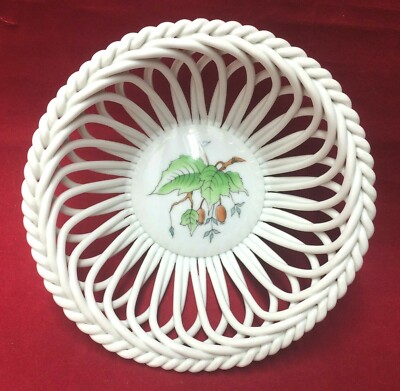 Herend Porcelain Rosehip Leaves Round Openwork Basket 5'' Hand Painted 7371 