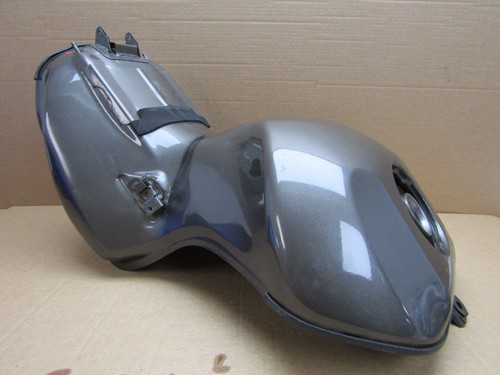 Kawasaki ZX-12R Ninja 2002 petrol fuel tank (14188) - Picture 11 of 18