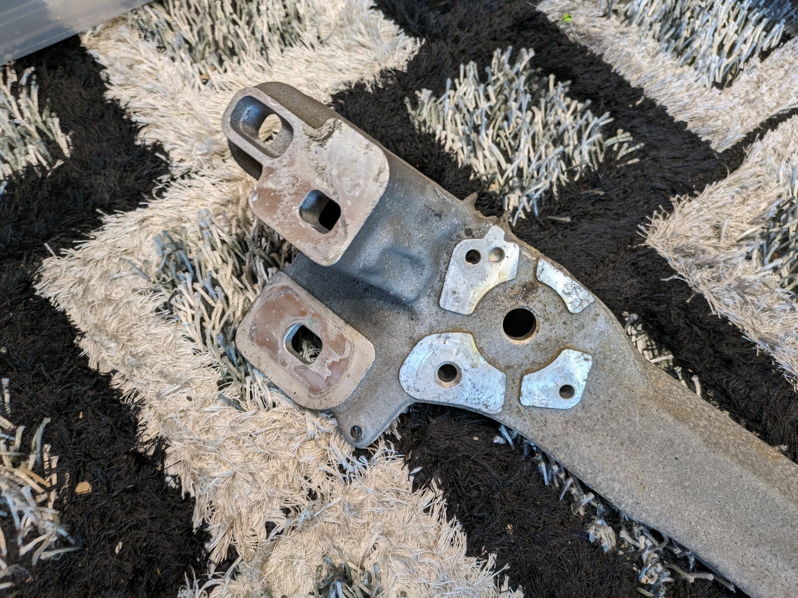 03-18 Bentley Continental GTC GT Front Engine Crossmember Mount Bracket brace