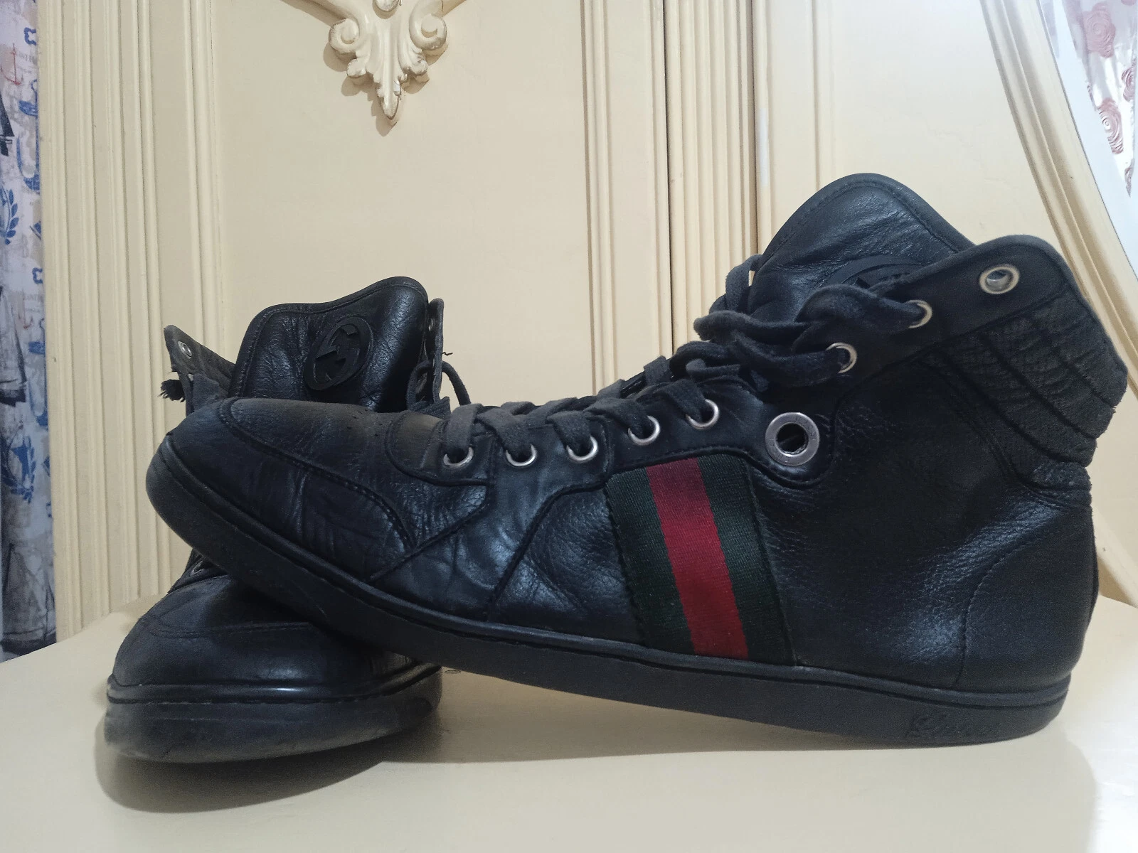 La Grande Marque De Luxe GUCCI 221825 black leather high top p 42