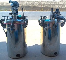 Lot Of 2 Devilbiss Qms Paint Pressure Pots And Tanks
