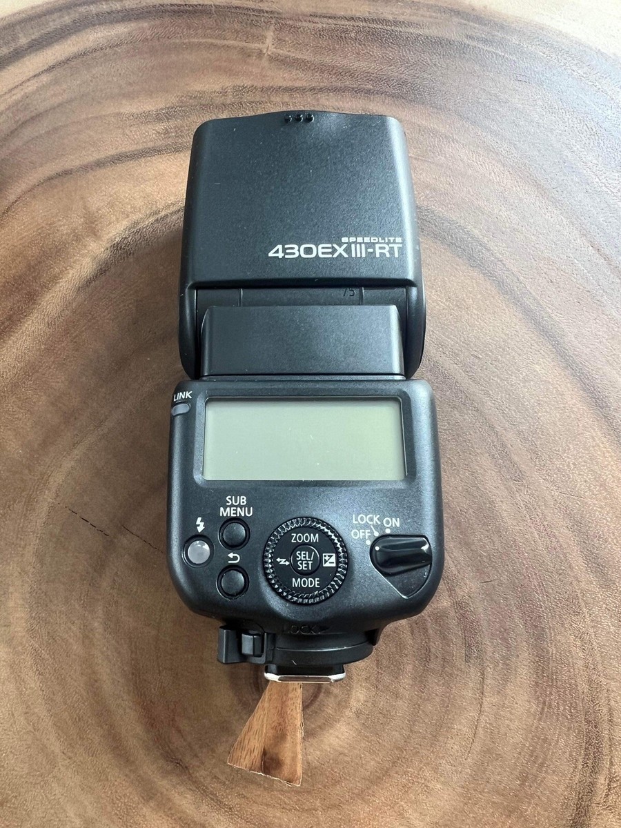 Canon Speedlite 430EX III-RT Digital Camera Flash + Case