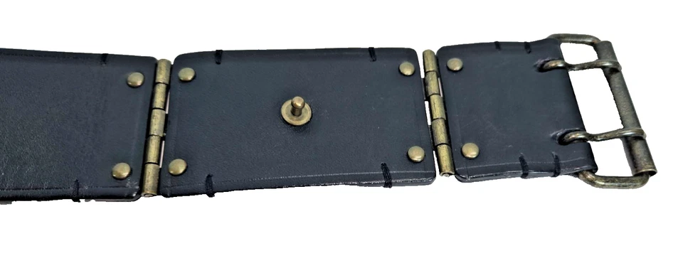 Cinturón de cintura de cuero con bisagras Lanvin Runway Foto 3 de 4