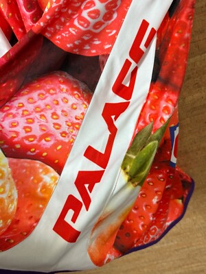 Gucci X Palace Strawberry print technical jersey football Size XXL