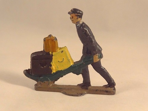 Ancienne Petite Figurine en Plastique Porteur de Bagages Train Hornby -Starlux échelle O années 1960 - Collection
