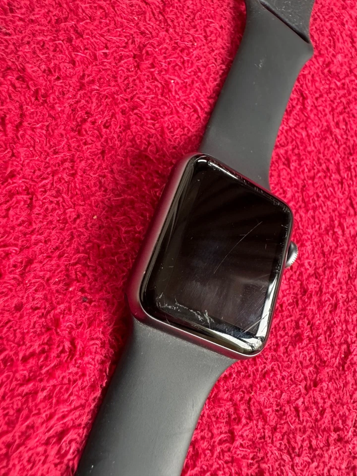 Apple Watch Series 3 38mm GPS & Cellular Aluminium Case Smartwatch - Black - Image 4 of 4