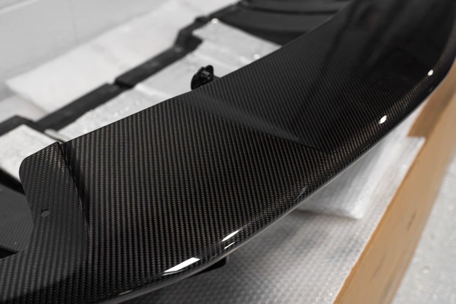 OEM GENUINE LAMBORGHINI AVENTADOR SVJ CARBON FIBRE FIBER REAR DIFFUSER 