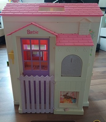 Barbiehaus Klappbar mit Zubehör