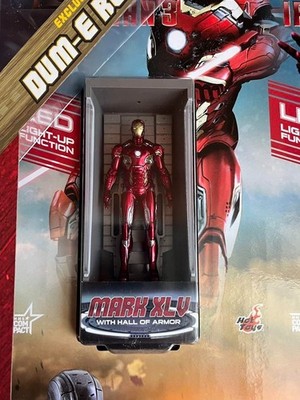 Hot Toys Iron Man 3 - Iron Man Hall of Armor (Series 2