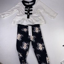 Janie and Jack NWT girl 2 Piece Top/ Leggings Floral Velvet Pearl Like Button