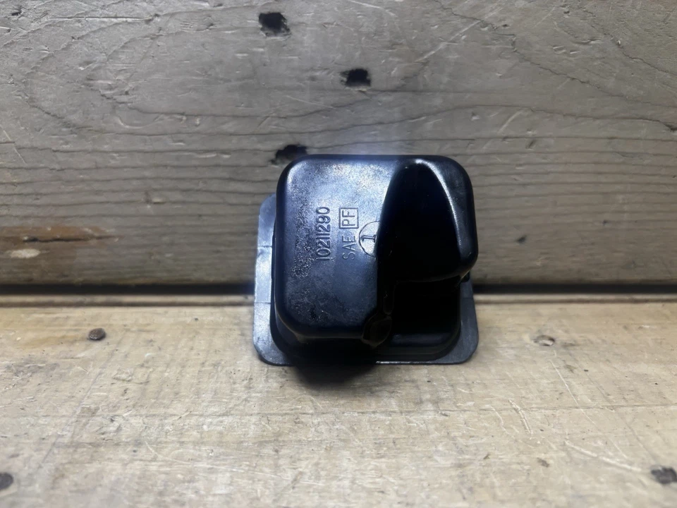 93-02 PONTIAC FIREBIRD CHEVY CAMARO ASH TRAY INSERT COIN BIN OEM USED  - Image 4 of 4