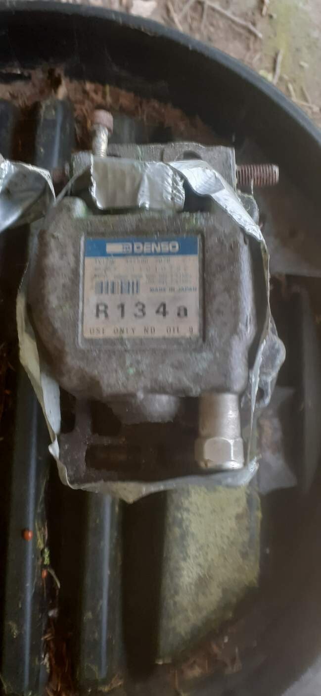 Foto 1 di 2