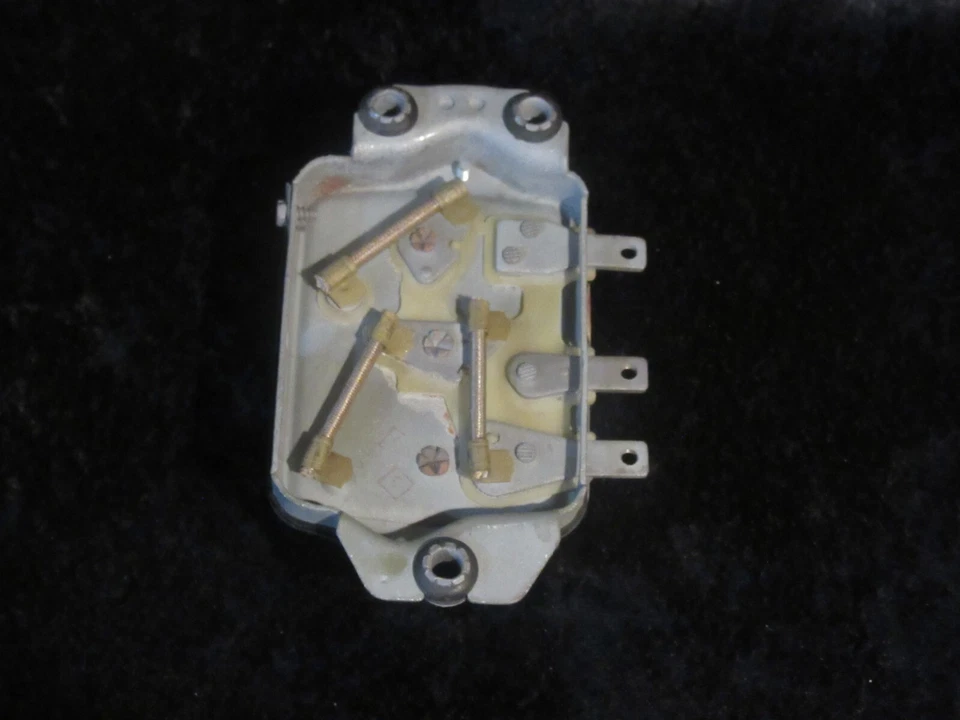 NOS 1958-1962 Chevy Olds Pontiac Rebuilt 12 Volt Delco Remy Voltage Regulator Foto 3 de 4